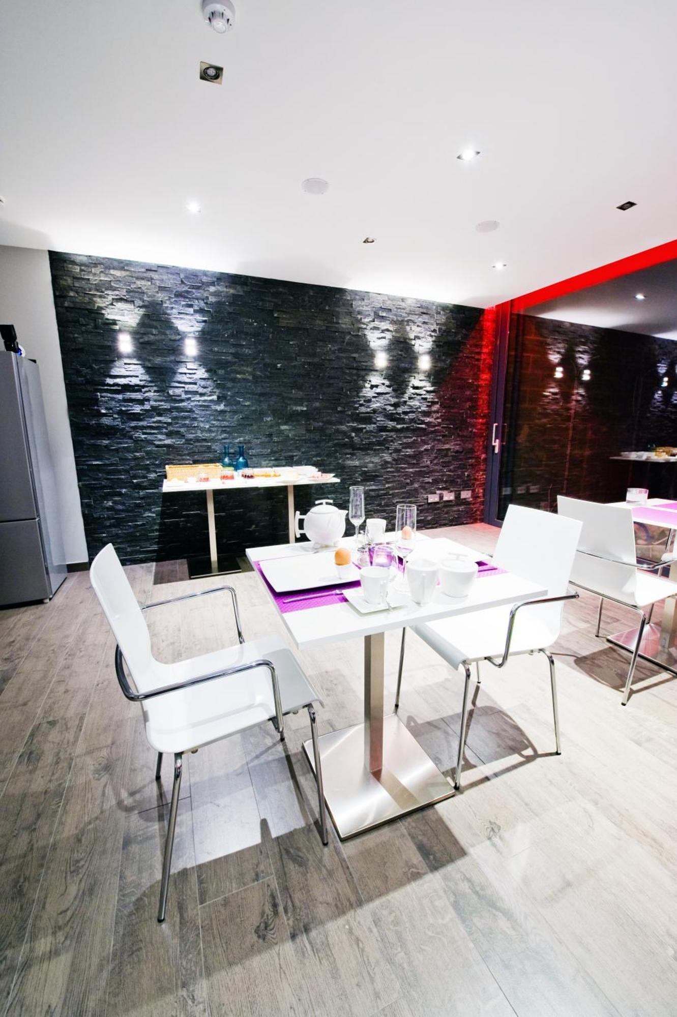 Curtricias Bed & Breakfast 4*